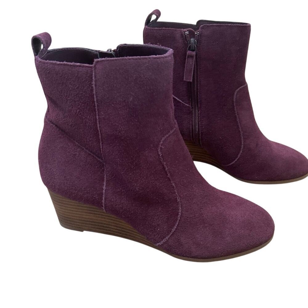 Violet & Red Jay Jay Wine Burgundy Plum Suede Leather Wedge Ankle Booties 9